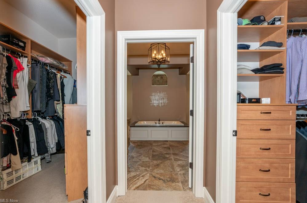 Howard Hanna Home of Distinction 1170 Fox Den Trail, Canfield, OH